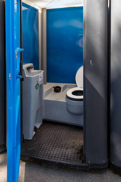 Best Luxury portable toilet rental  in Robersonville, NC